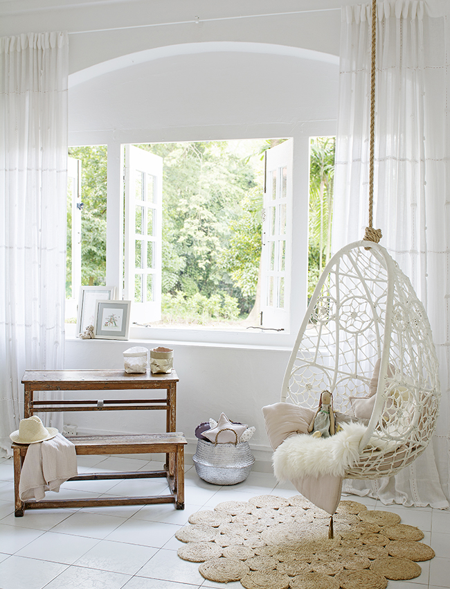 hanging-basket-chair-lottie-style