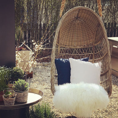 rustic-swing-chair