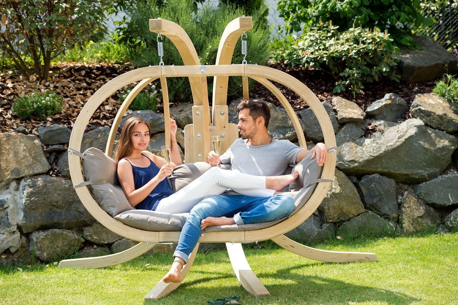 double-hanging-chair-with-stand-thick-cushion-comfy
