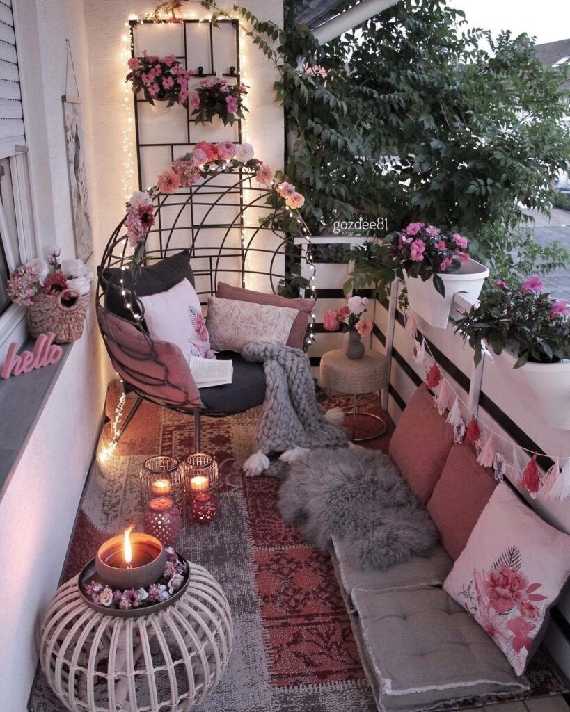 Pink and White Floral-Themed Boho Hanging Chair for Terrace Metal-Frame Swing Chair with Flower Decorations